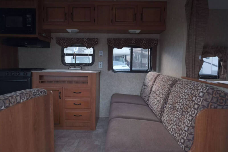 2010 Coachmen RV Catalina 22