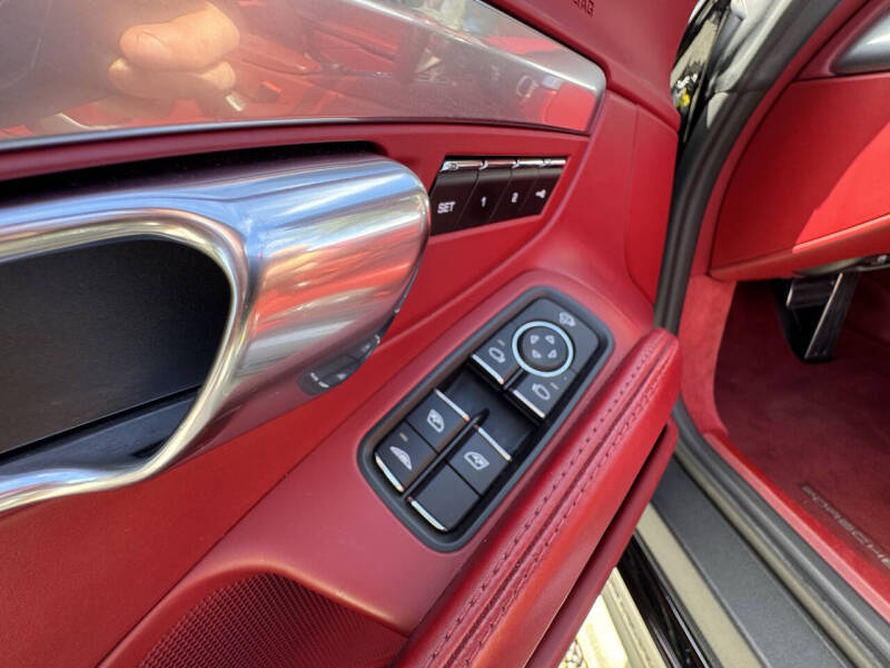 2017 Porsche 911 Carrera 4