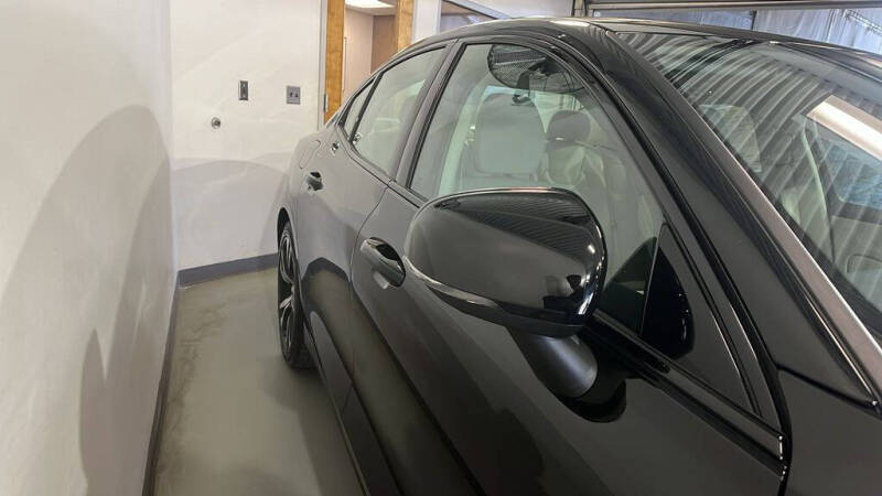 2023 Volvo S60 B5 Plus Dark Theme