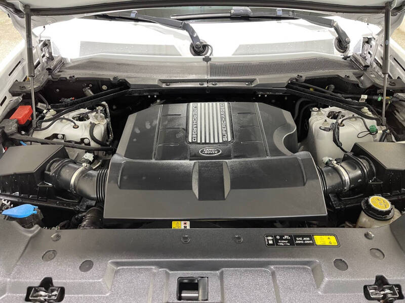 2022 Land Rover Defender 110 V8