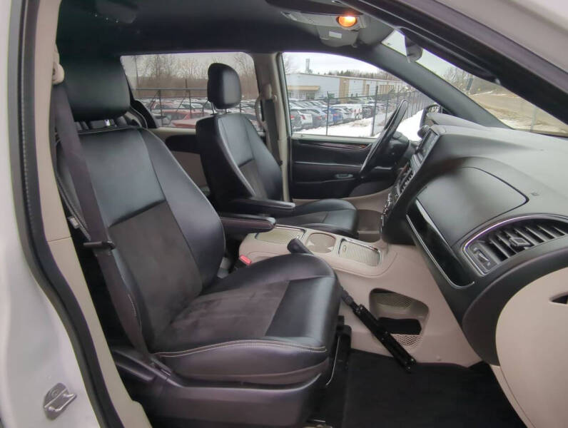 2020 Dodge Grand Caravan SXT