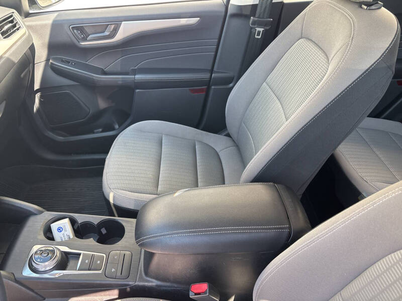 2022 Ford Escape S