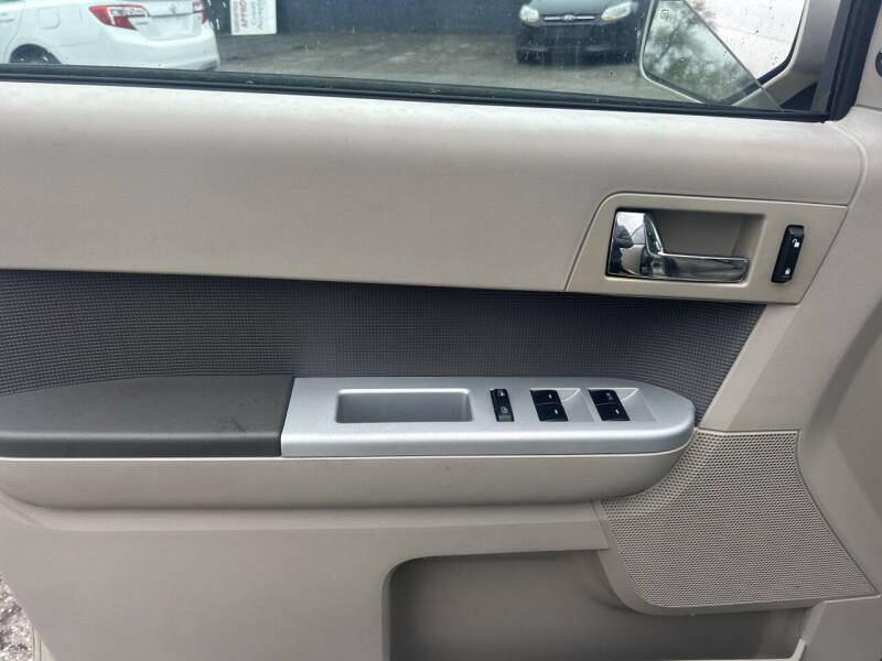 2010 Mercury Mariner Premier V6