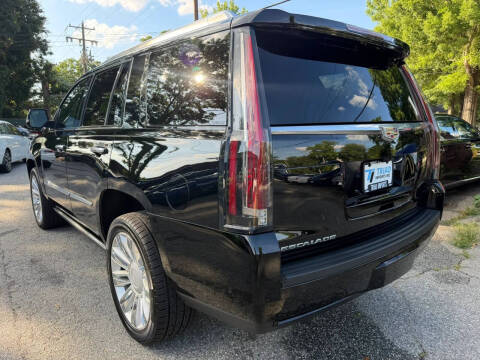2019 Cadillac Escalade Platinum