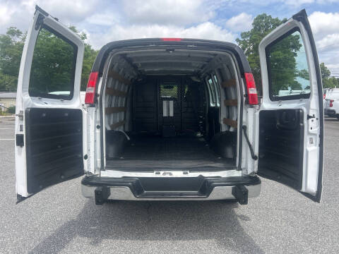 2019 GMC Savana 2500