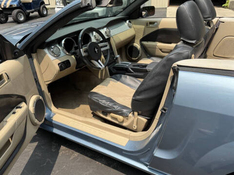 2005 Ford Mustang GT Premium