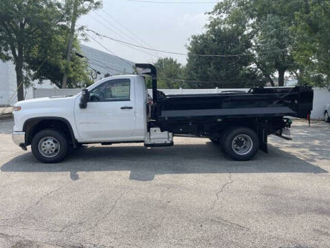 2025 Chevrolet Silverado 3500HD CC