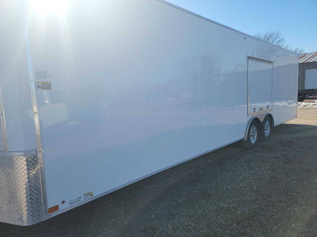 2022 H & H ENCLOSED 28 FEET 3
