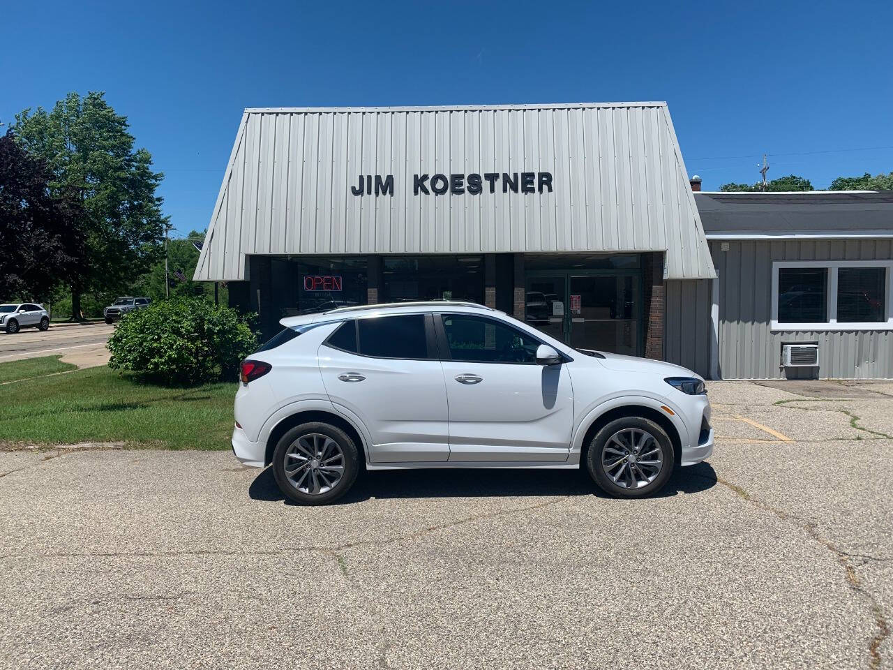 White 2023 Buick Encore GX Select AWD Select 4dr Crossover 1