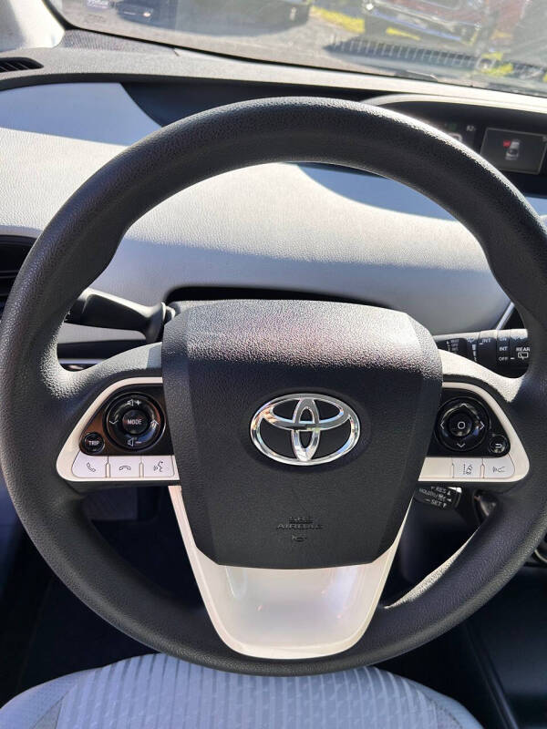 2018 Toyota Prius Two