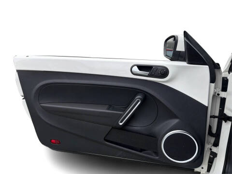 2012 Volkswagen Beetle