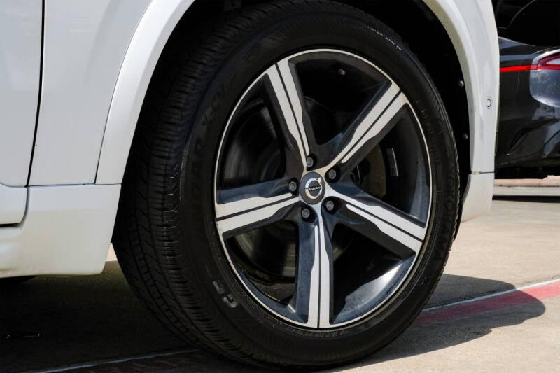 2016 Volvo XC90 T8 eAWD R-Design