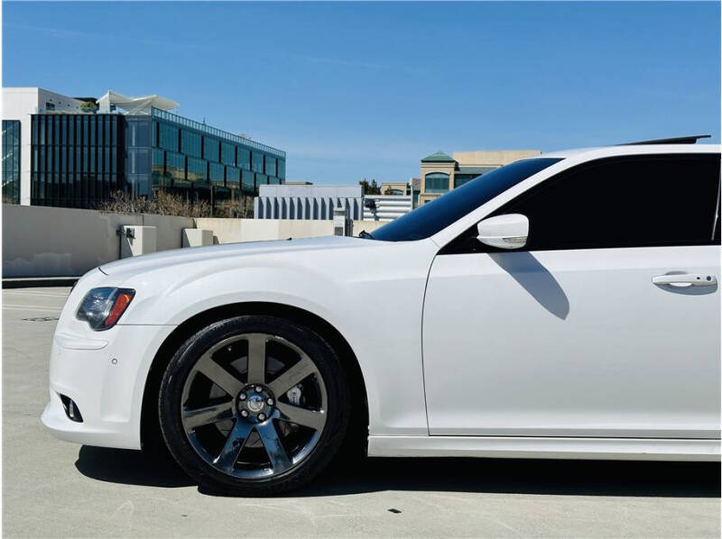 2014 Chrysler 300 SRT8