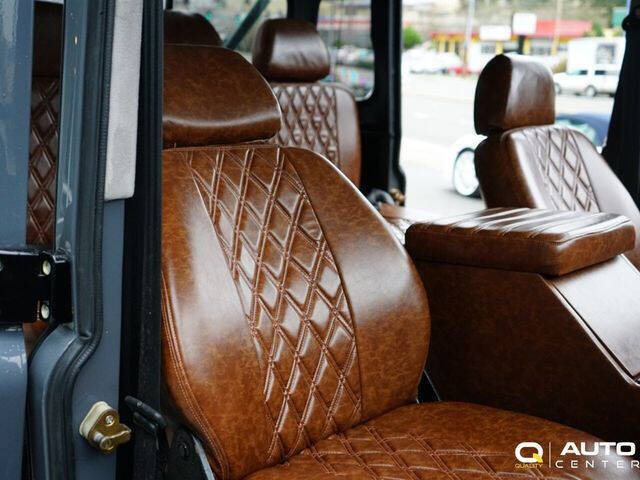 1987 Land Rover Defender