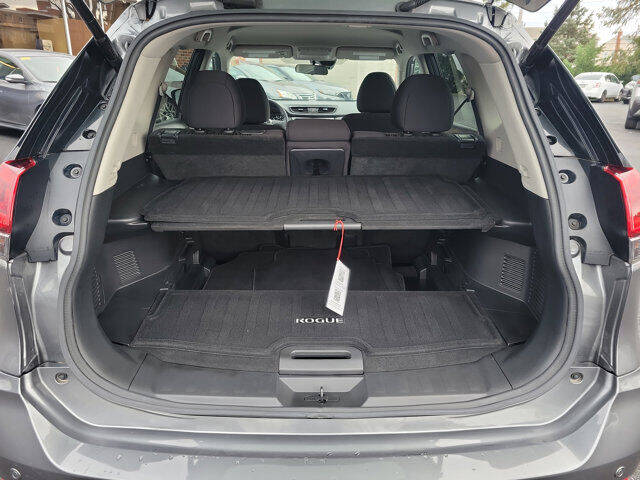 2020 Nissan Rogue SV