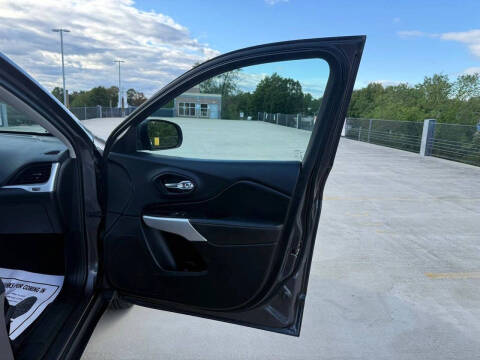 2018 Jeep Cherokee Latitude Plus