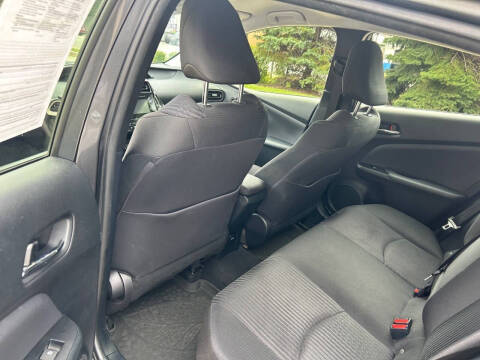 2017 Toyota Prius Two