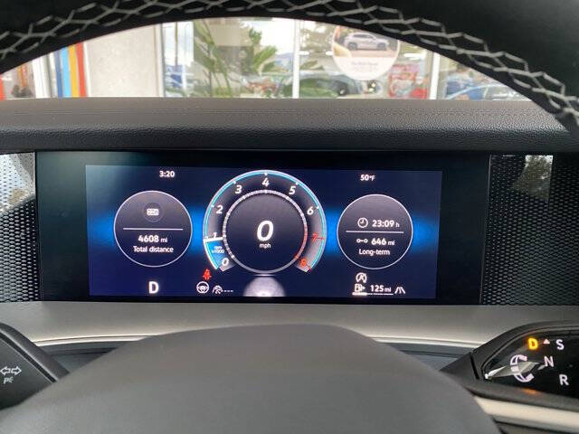 2025 Volkswagen Tiguan SE 4Motion