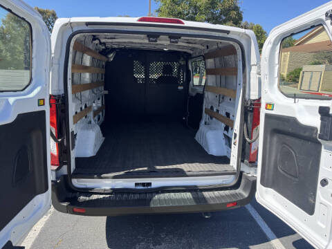 2024 Ford Transit 250