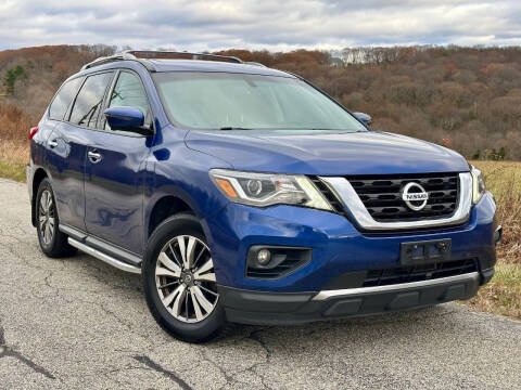 2017 Nissan Pathfinder SL