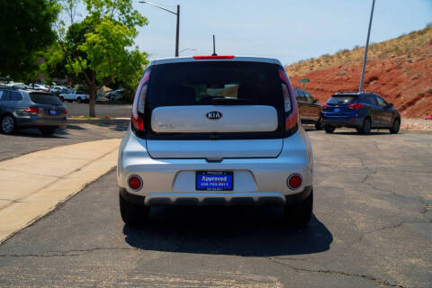2017 Kia Soul +