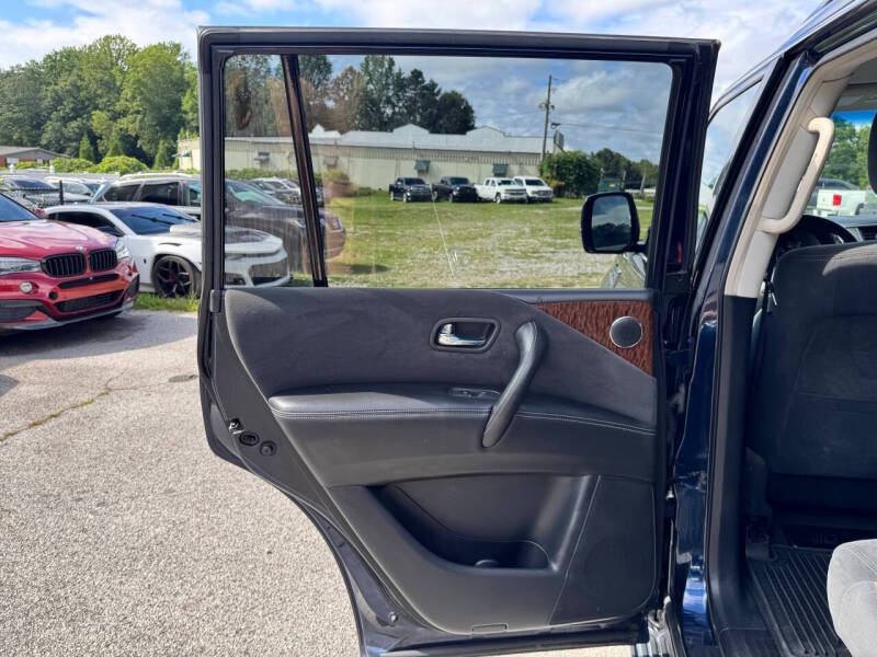 2017 Nissan Armada SV