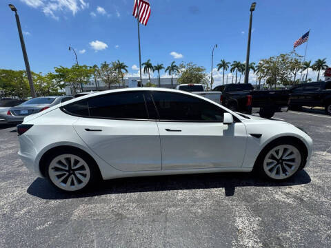 2021 Tesla Model 3 Standard Range Plus
