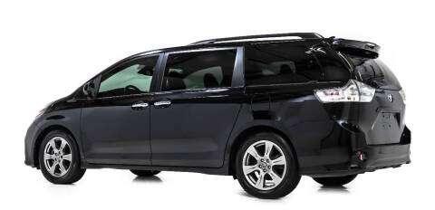 2018 Toyota Sienna SE Premium 8-Passenger