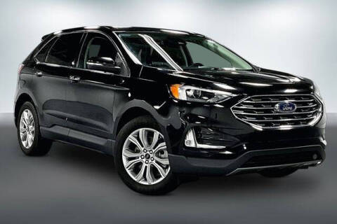 2023 Ford Edge Titanium Photo