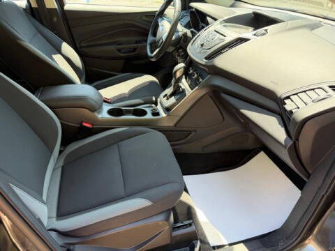 2016 Ford Escape S