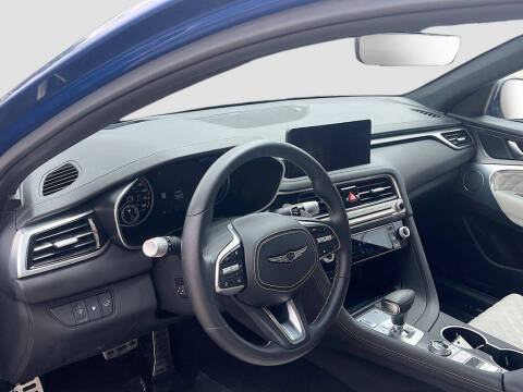 2025 Genesis G70