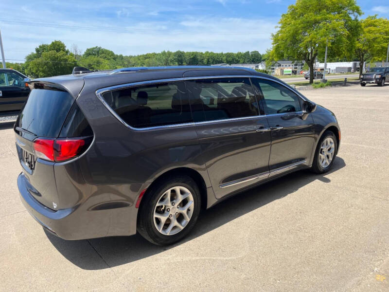 2018 Chrysler Pacifica Touring L