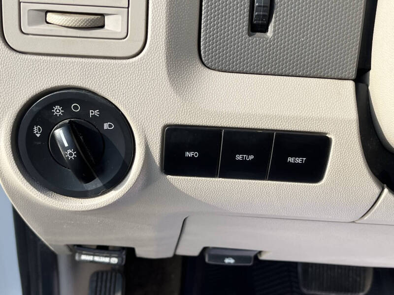 2009 Ford Escape XLT