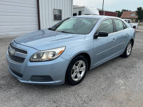 2013 Chevrolet Malibu for sale at Decatur 107 S Hwy 287 in Decatur TX