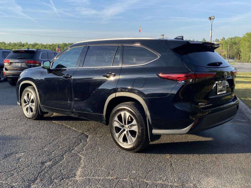2022 Toyota Highlander XLE