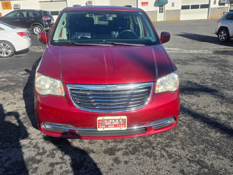 2013 Chrysler Town and Country Touring