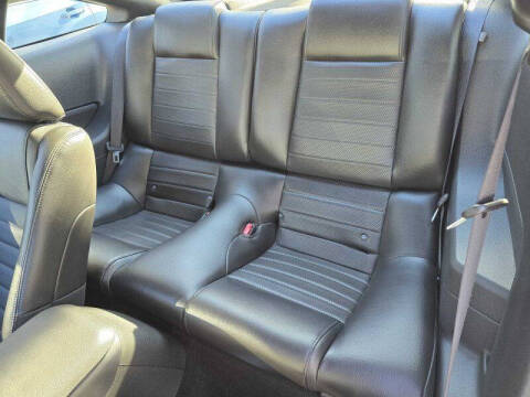 2005 Ford Mustang GT Premium