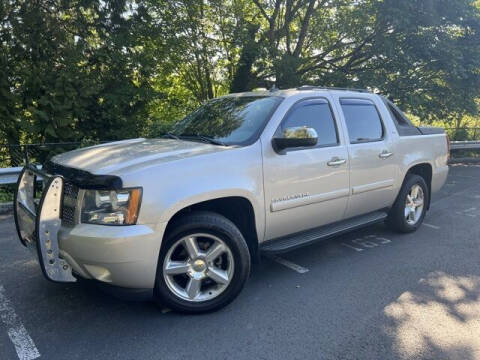 2008 Chevrolet Avalanche for sale at Mudarri Motorsports in Kirkland WA
