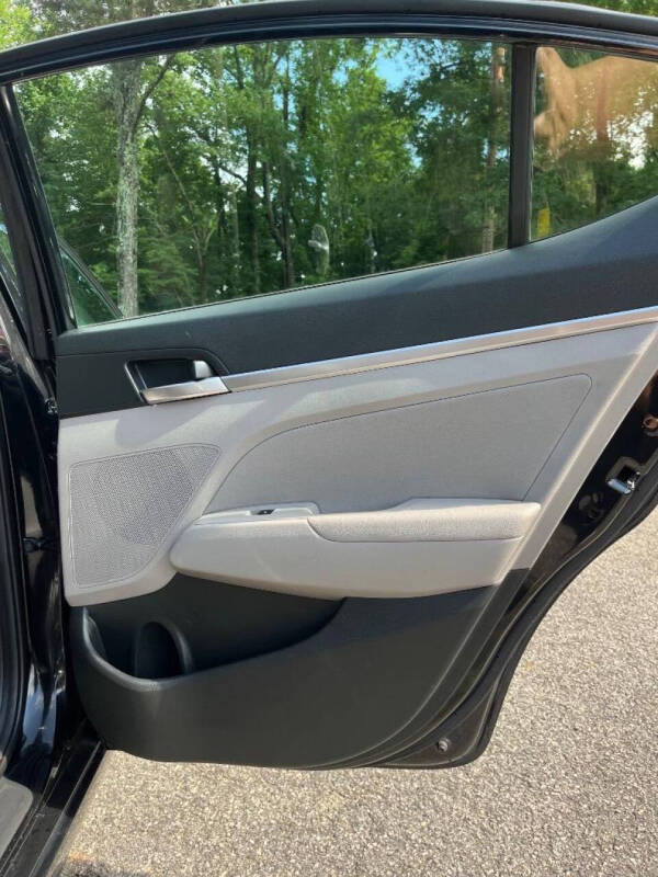 2019 Hyundai Elantra