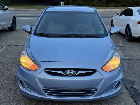 2012 Hyundai Accent GS