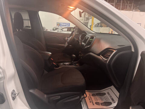 2019 Jeep Cherokee Latitude