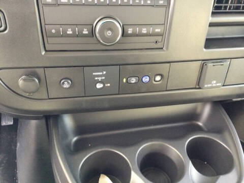 2025 Chevrolet Express 3500