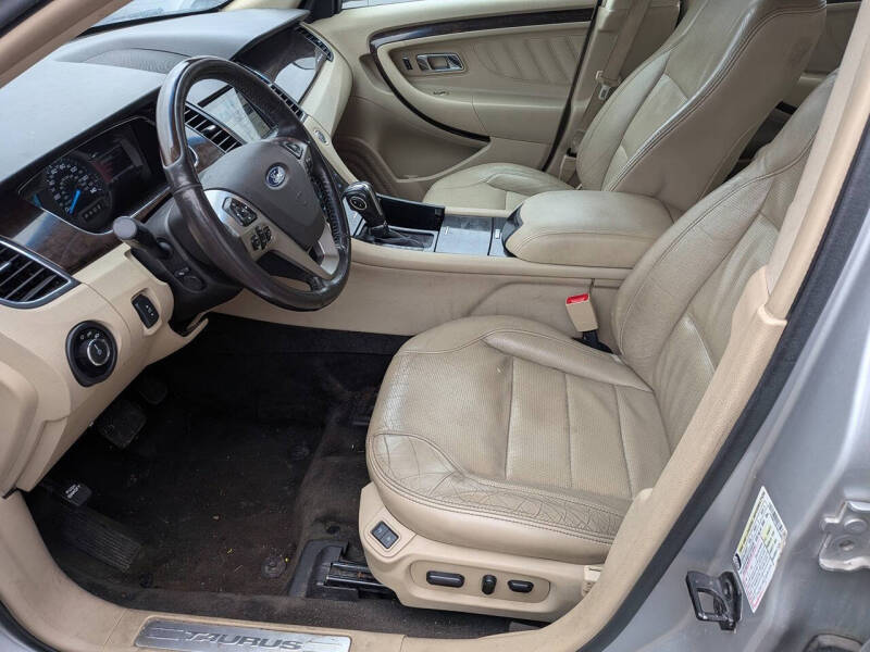 2016 Ford Taurus Limited