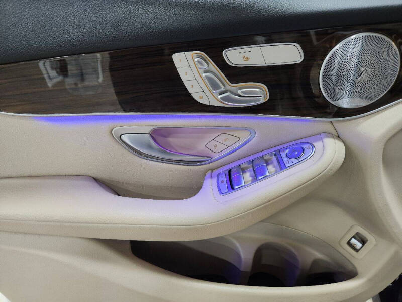 2021 Mercedes-Benz GLC GLC 300