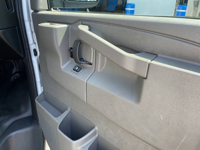 2023 Chevrolet Express 2500