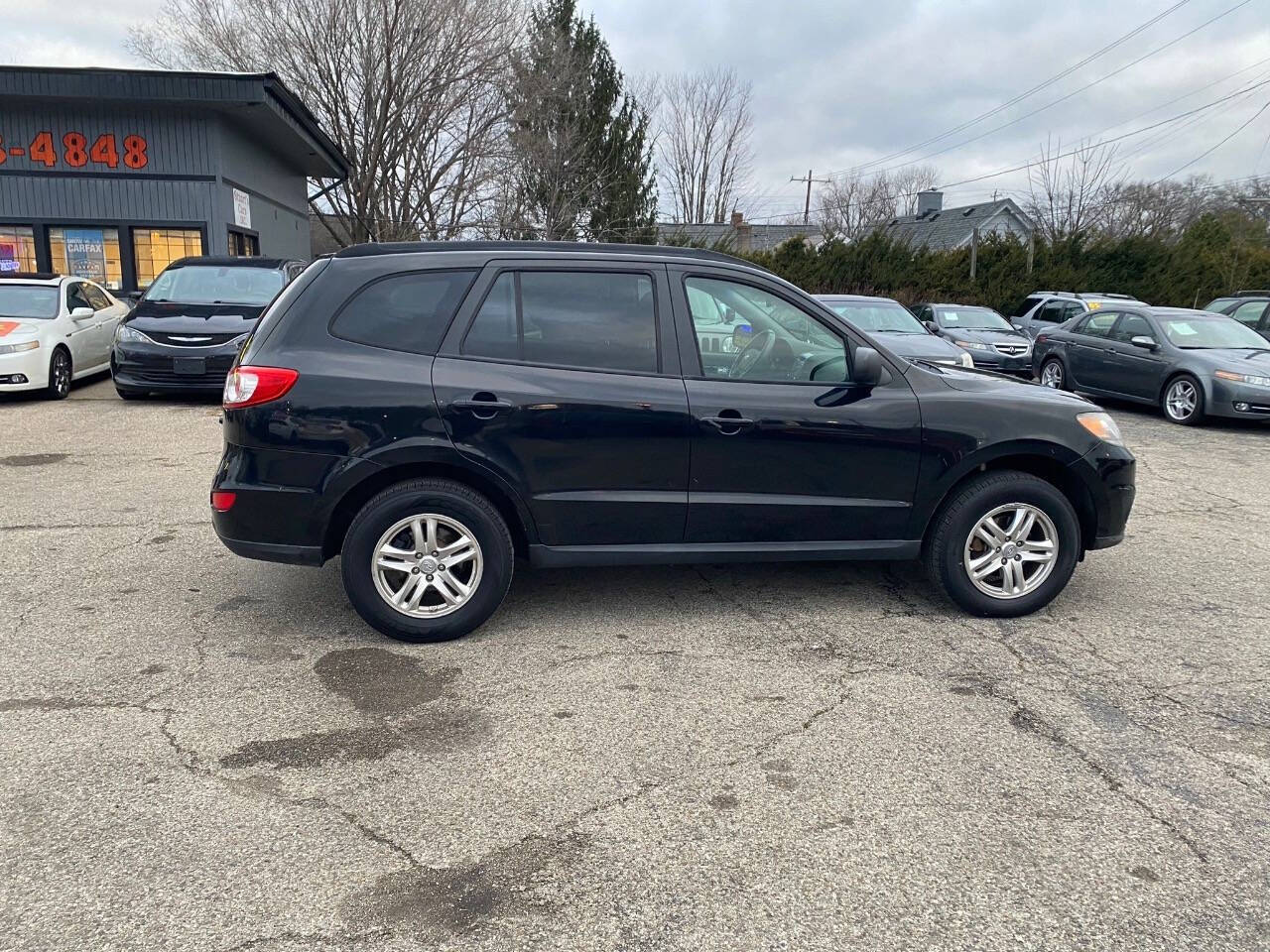 2012 Hyundai SANTA FE for sale at First Choice Auto Center LLC in Cincinnati, OH