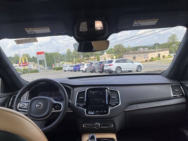 2024 Volvo XC90 Recharge T8 Ultimate Bright Theme 7P