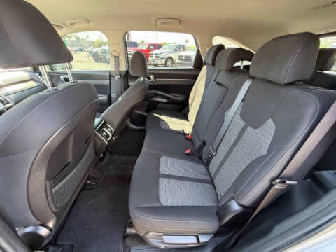 2022 Kia Sorento LX