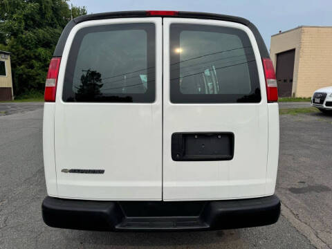 2017 Chevrolet Express 2500