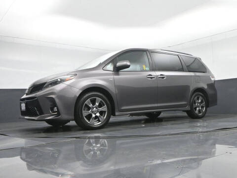 2020 Toyota Sienna SE Premium 7-Passenger